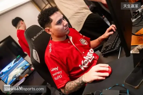 罗马诺:切尔西正与福法纳就本赛季冬窗的永久转会进行协商 罗马诺:切尔西正与福法纳就本赛季冬窗的永久转会进行协商